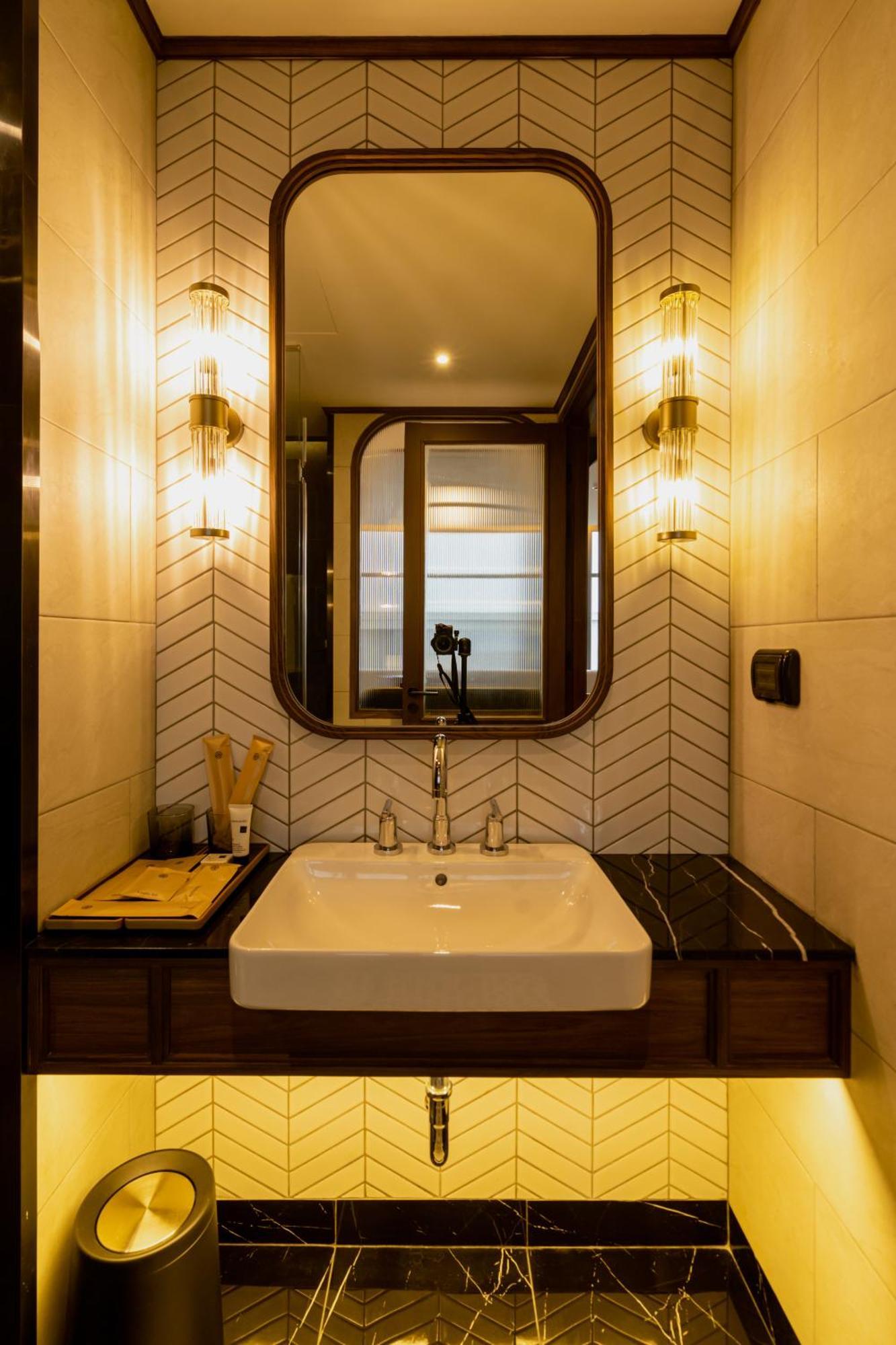 Hotel Moco 乌隆他尼 外观 照片