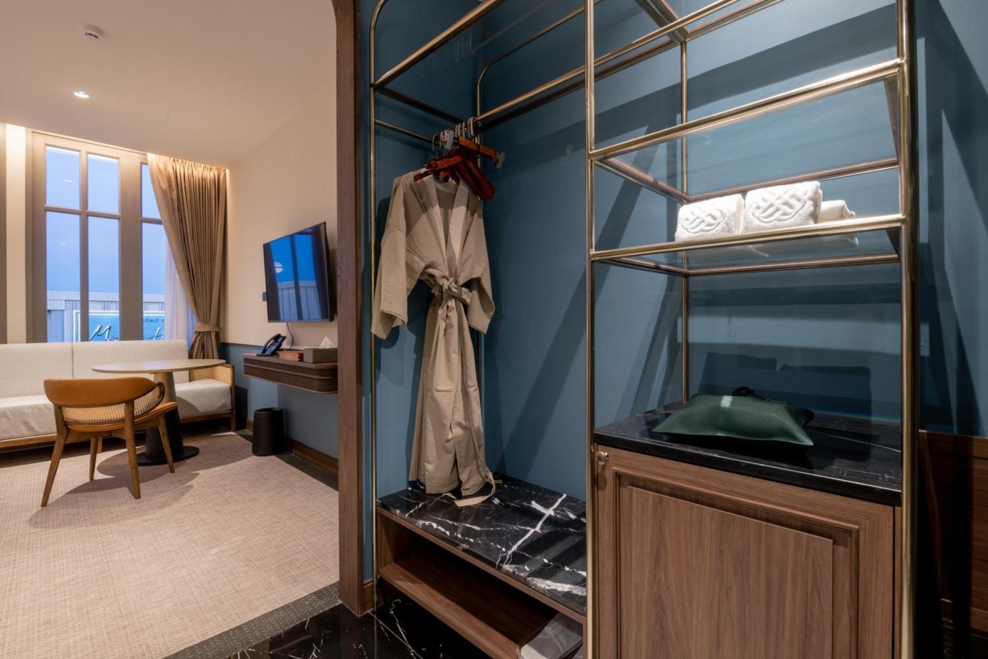 Hotel Moco 乌隆他尼 外观 照片